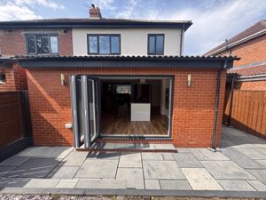 Photo 17- click for photo gallery